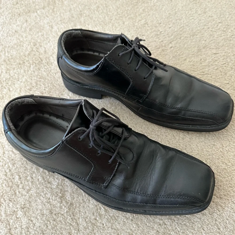 Dockers Men's Cap Toe Oxfords 11W Black Leather Shoes.